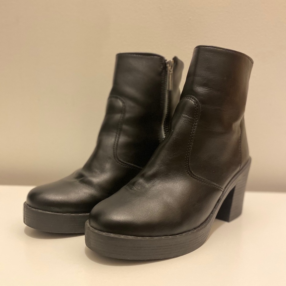 TOPSHOP heeled boots